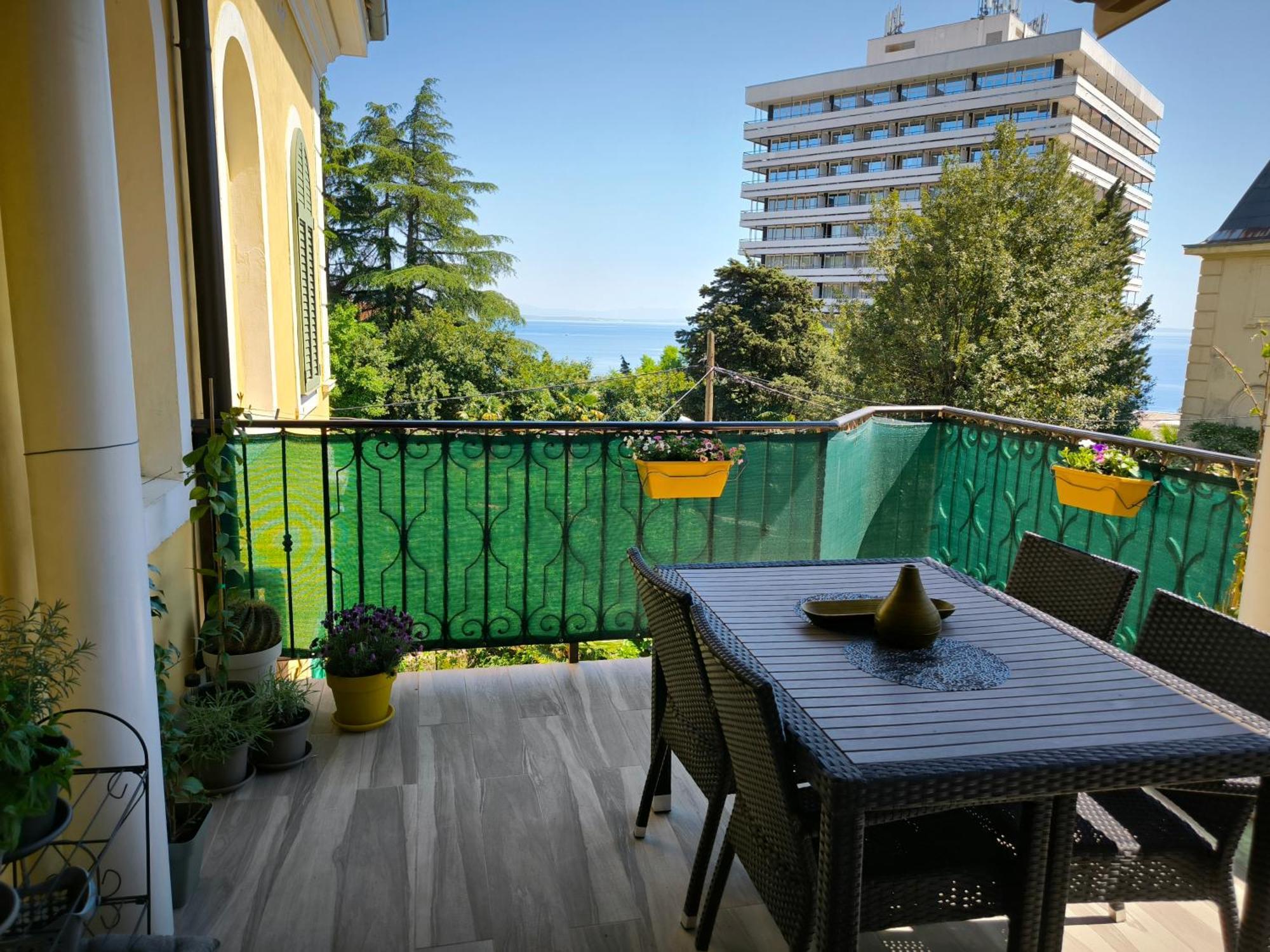 Apartment Matea Opatija Exterior photo