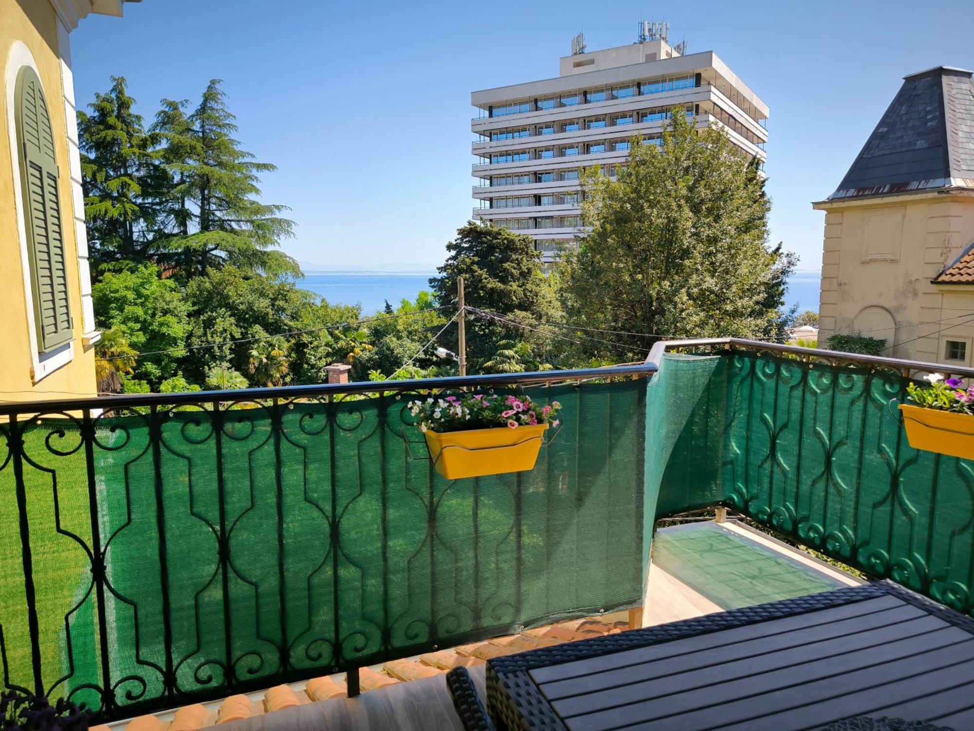 Apartment Matea Opatija Exterior photo